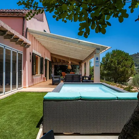 Holiday home Aires Del Tomir