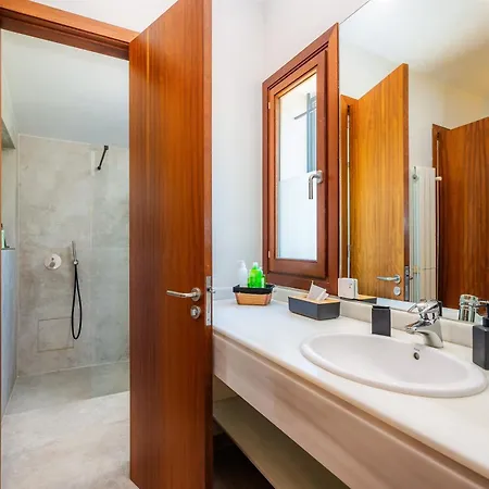 Holiday home Aires Del Tomir