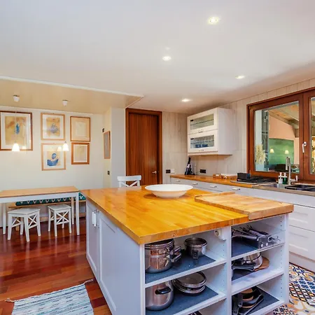 Holiday home Aires Del Tomir
