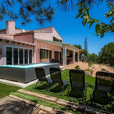 Holiday home Aires Del Tomir *